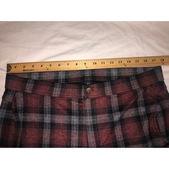 Hue Plaid Flannel Legging Size XL Skinny Pant Stretch Red Black Goth Grunge - Picture 4 of 9